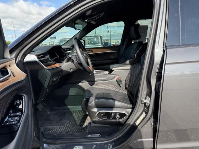 used 2022 Jeep Grand Cherokee car, priced at $46,000