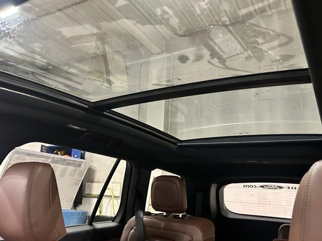 new 2025 Lincoln Aviator car, priced at $68,015