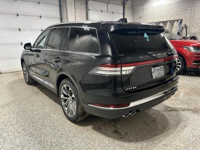 new 2025 Lincoln Aviator car, priced at $68,015