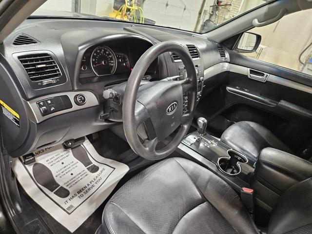 used 2009 Kia Borrego car, priced at $5,000