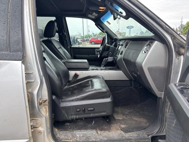 used 2014 Ford Expedition car, priced at $6,000