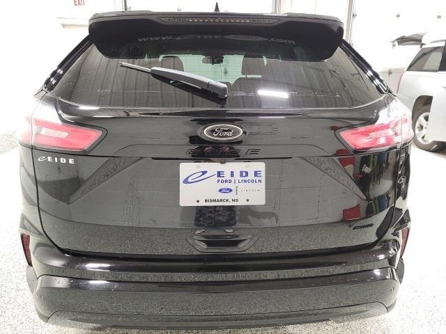 new 2024 Ford Edge car, priced at $34,101