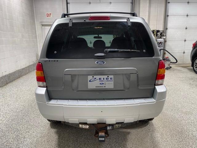used 2006 Ford Escape Hybrid car, priced at $3,750