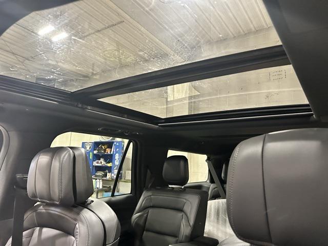 new 2025 Lincoln Navigator car, priced at $106,295