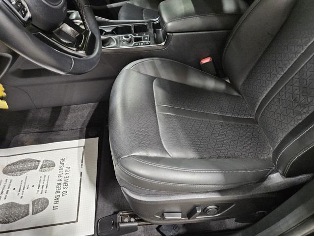 used 2023 Kia Sorento car, priced at $33,500