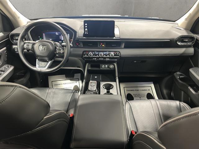 used 2025 Honda Pilot car, priced at $43,000