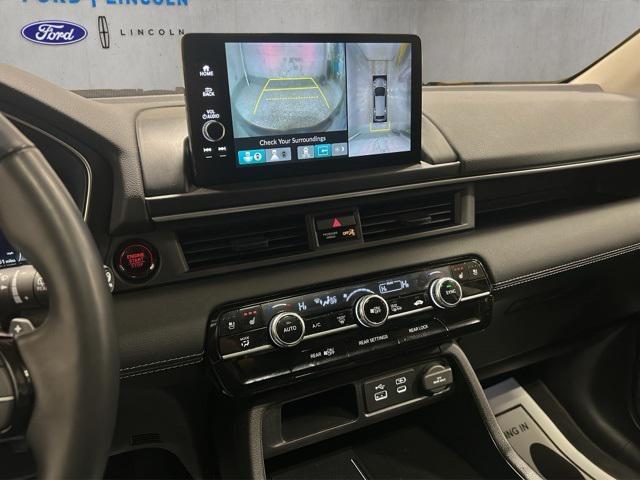 used 2025 Honda Pilot car, priced at $43,000