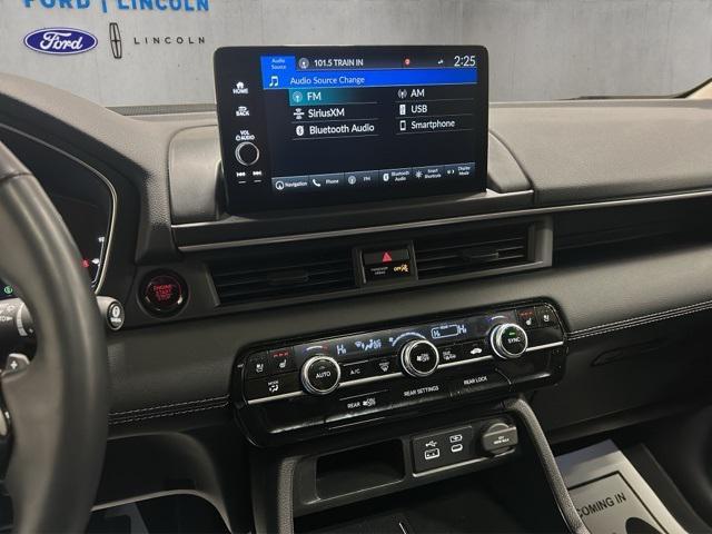 used 2025 Honda Pilot car, priced at $43,000