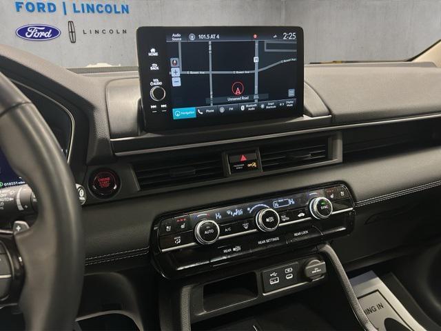 used 2025 Honda Pilot car, priced at $43,000