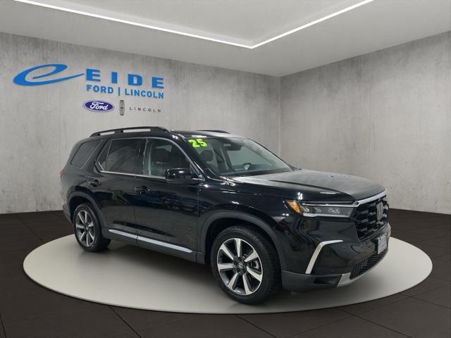 used 2025 Honda Pilot car, priced at $43,000