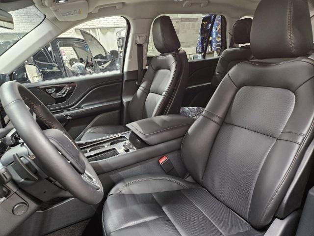 new 2025 Lincoln Aviator car, priced at $57,725