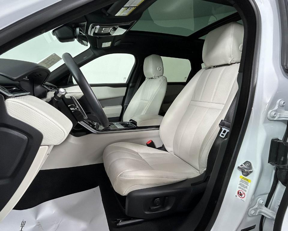 used 2021 Land Rover Range Rover Velar car, priced at $37,149