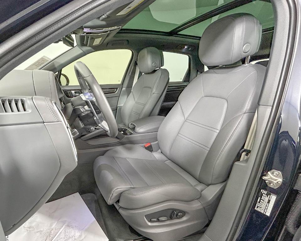 used 2023 Porsche Cayenne car, priced at $82,995