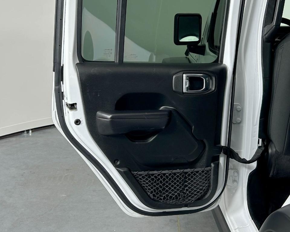 used 2021 Jeep Wrangler Unlimited car, priced at $22,992