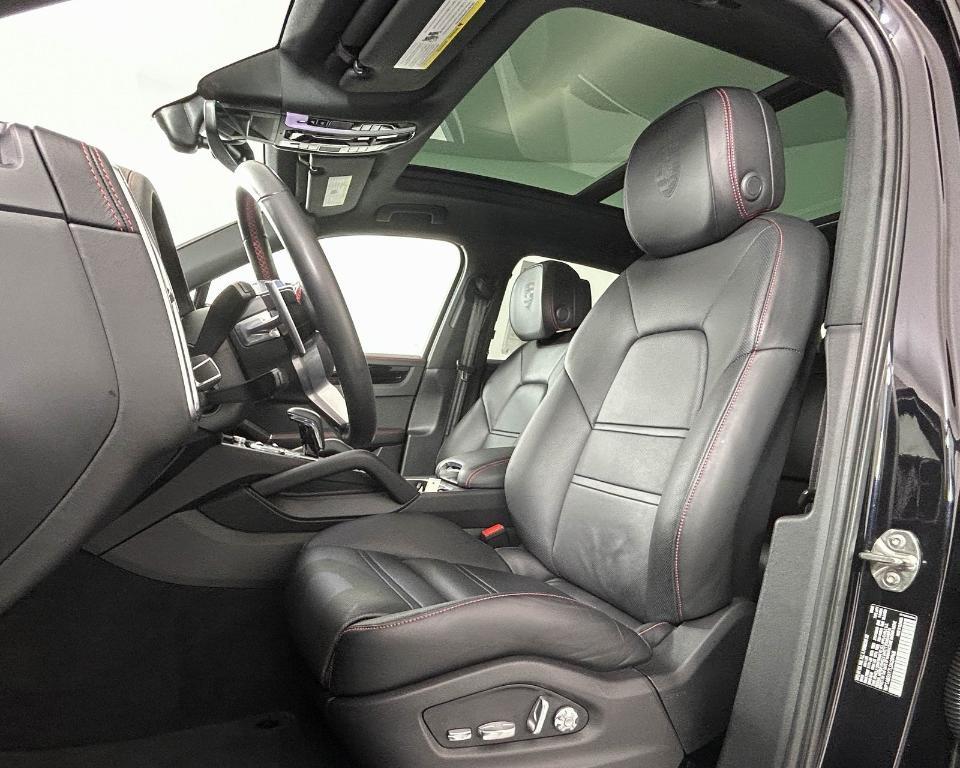 used 2020 Porsche Cayenne car, priced at $53,995