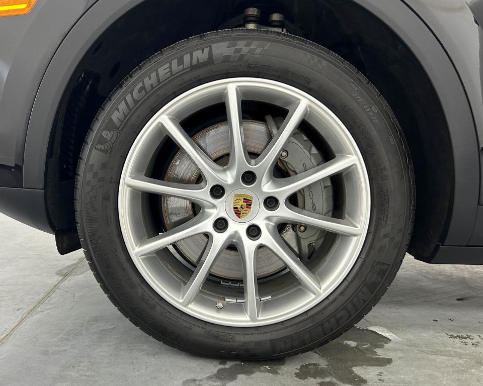 used 2020 Porsche Cayenne car, priced at $53,995