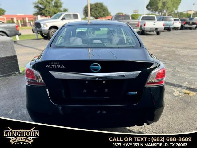 used 2014 Nissan Altima car, priced at $5,550