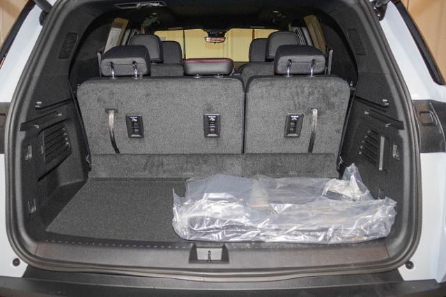 new 2026 Chevrolet Traverse car, priced at $58,915