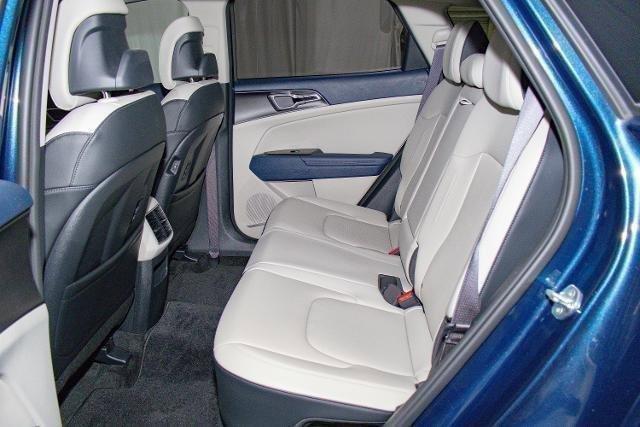 used 2023 Kia Sportage Hybrid car, priced at $27,095