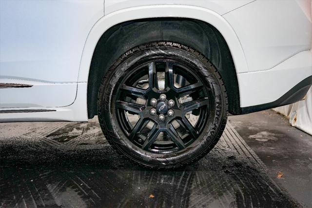 used 2022 Chevrolet Traverse car, priced at $32,937