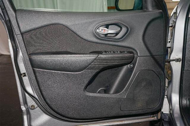 used 2014 Jeep Cherokee car, priced at $10,841