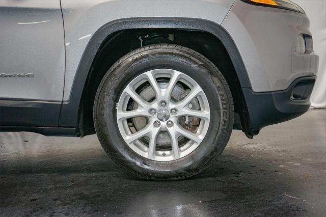 used 2014 Jeep Cherokee car, priced at $10,841