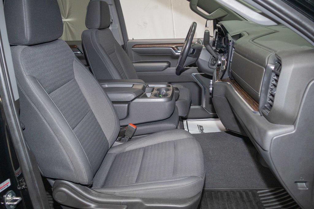 used 2022 GMC Sierra 1500 car, priced at $37,476