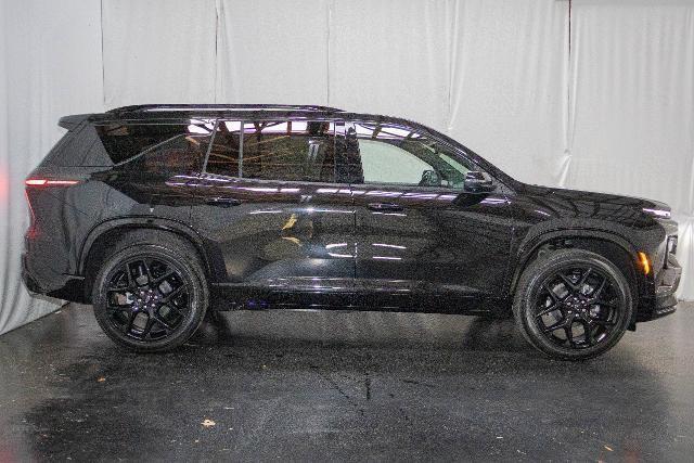 new 2026 Chevrolet Traverse car, priced at $59,290