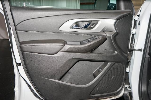 used 2022 Chevrolet Traverse car, priced at $21,544