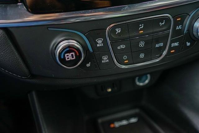 used 2022 Chevrolet Traverse car, priced at $21,544