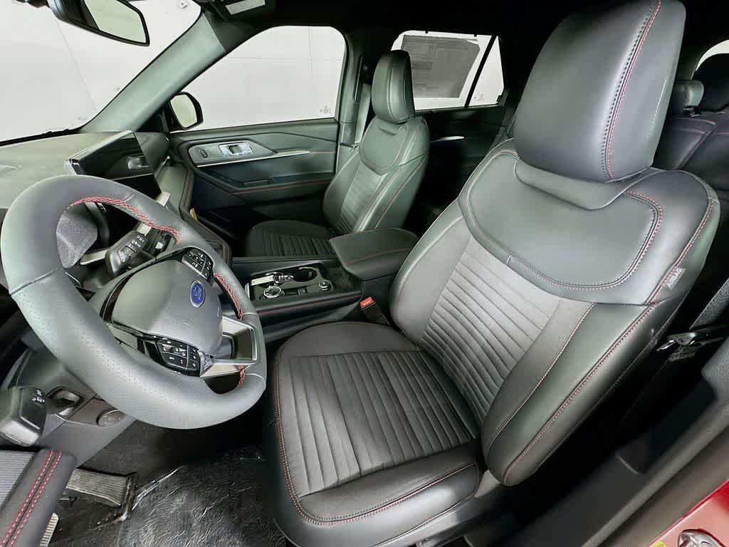 new 2025 Ford Explorer car, priced at $43,602
