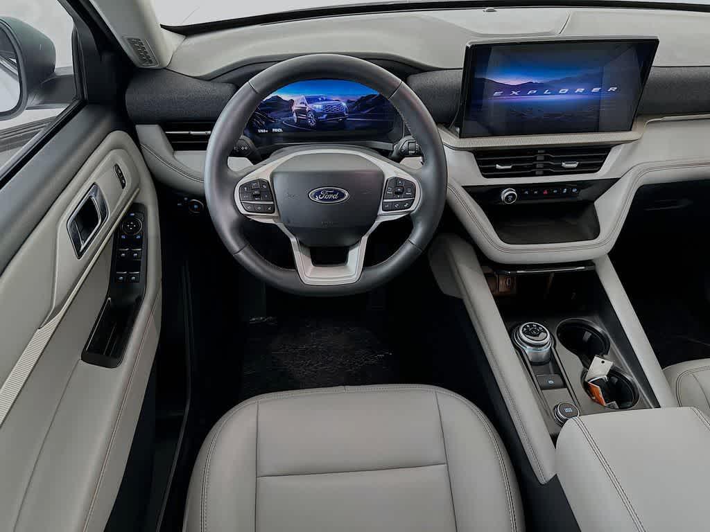 new 2025 Ford Explorer car, priced at $40,250