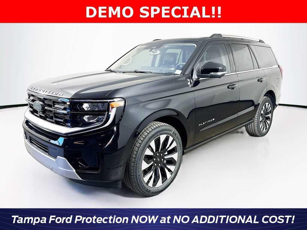 new 2025 Ford Expedition car, priced at $71,312