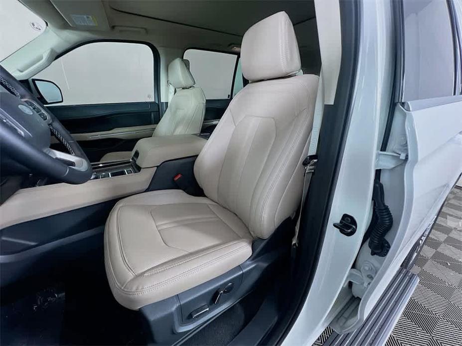 new 2024 Ford Expedition car, priced at $71,730