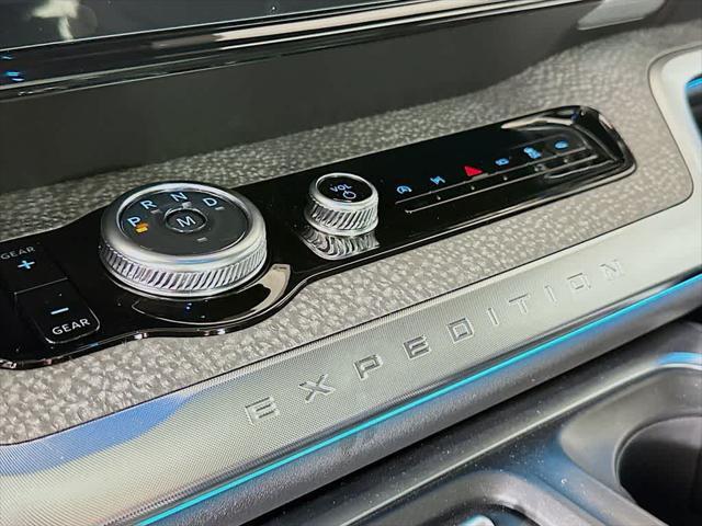 new 2025 Ford Expedition car, priced at $79,819