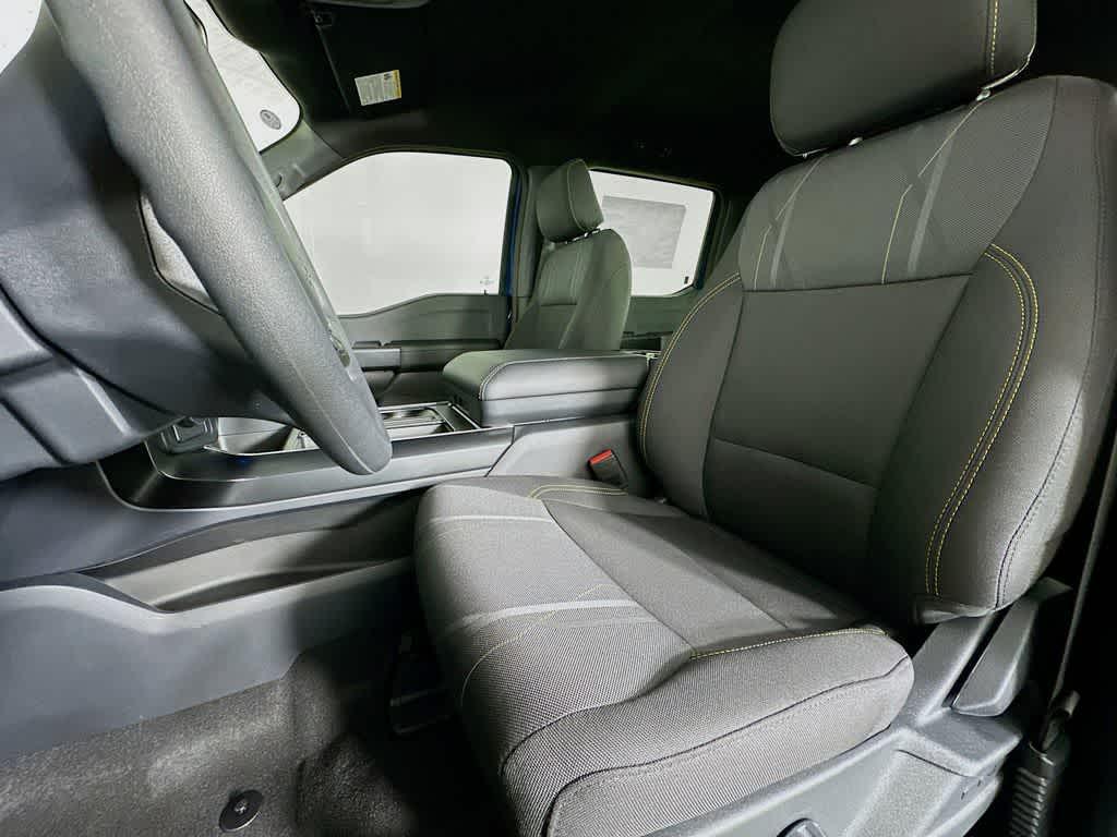 new 2025 Ford F-150 car, priced at $44,943