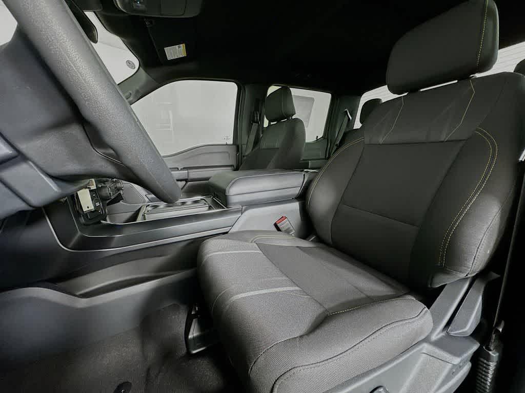 new 2025 Ford F-150 car, priced at $49,960