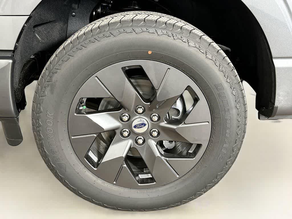 new 2025 Ford F-150 car, priced at $49,960