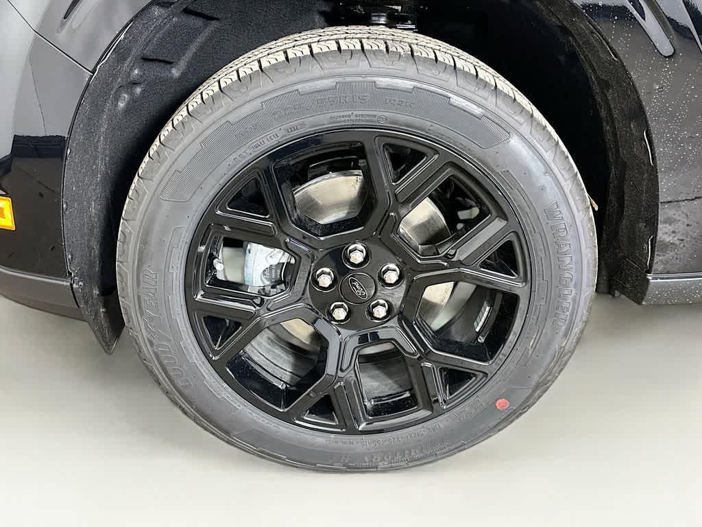 new 2025 Ford Maverick car, priced at $29,322