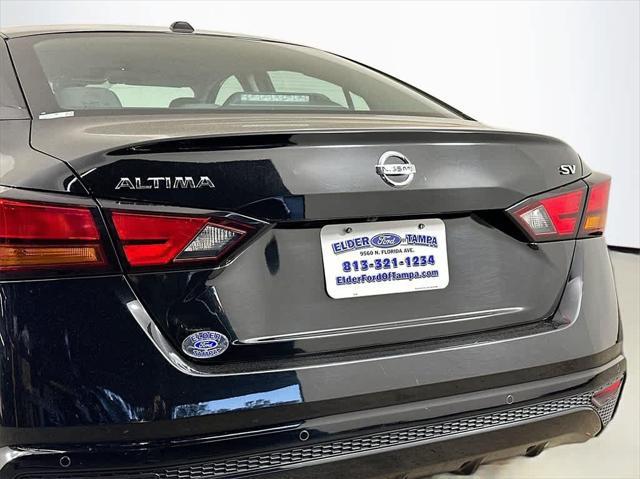 used 2022 Nissan Altima car