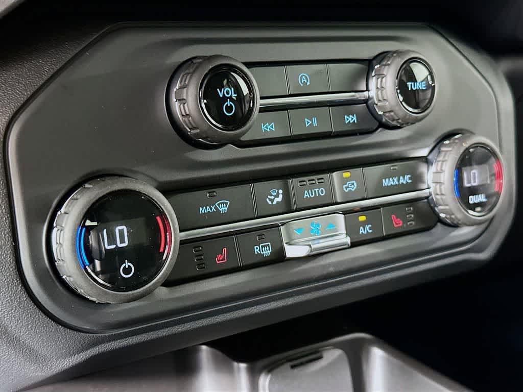 new 2025 Ford Bronco car, priced at $37,220
