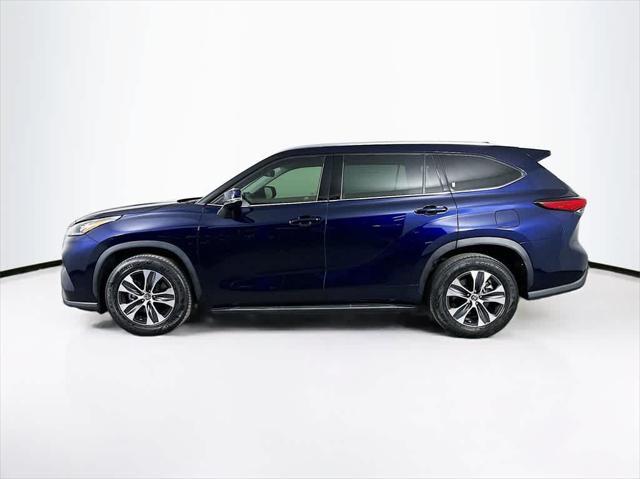 used 2020 Toyota Highlander car, priced at $28,408