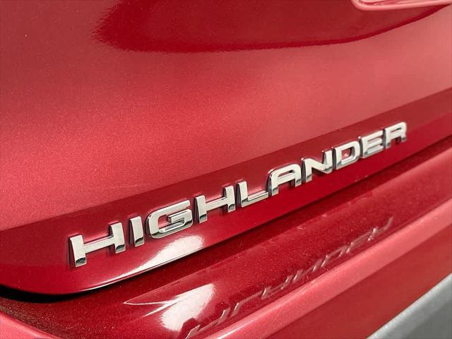 used 2020 Toyota Highlander car, priced at $31,821