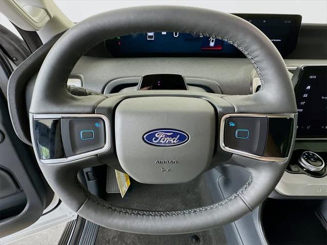 new 2025 Ford Expedition car, priced at $65,460