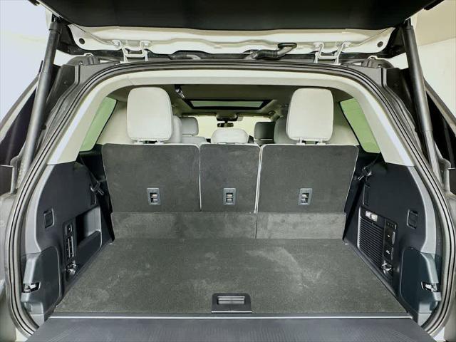 new 2025 Ford Expedition car, priced at $63,393