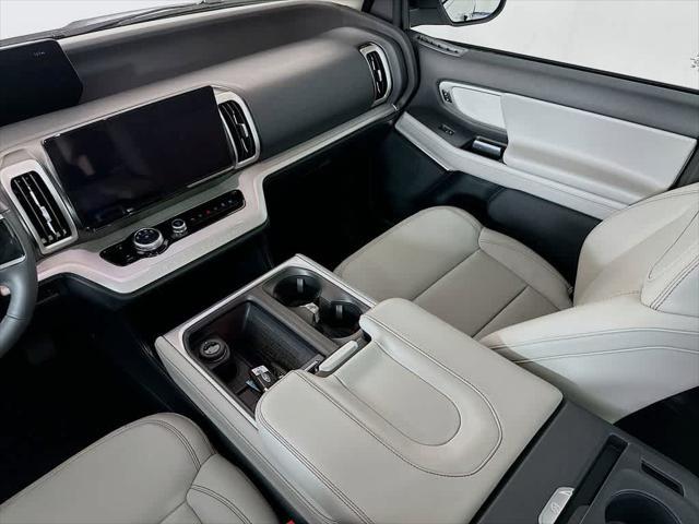 new 2025 Ford Expedition car, priced at $63,393