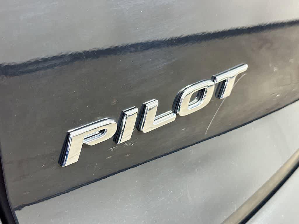 used 2022 Honda Pilot car, priced at $28,836