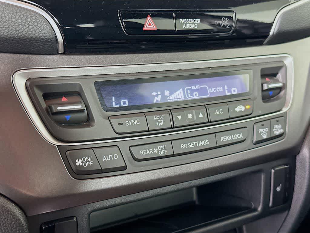 used 2022 Honda Pilot car, priced at $28,836