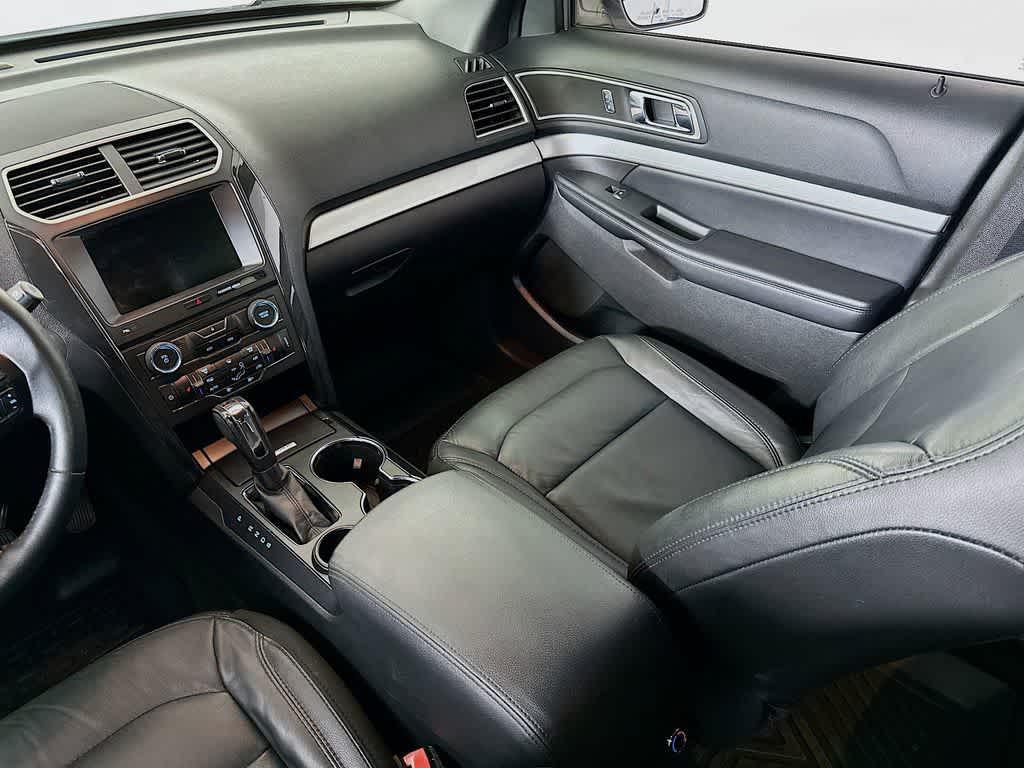 used 2017 Ford Explorer car