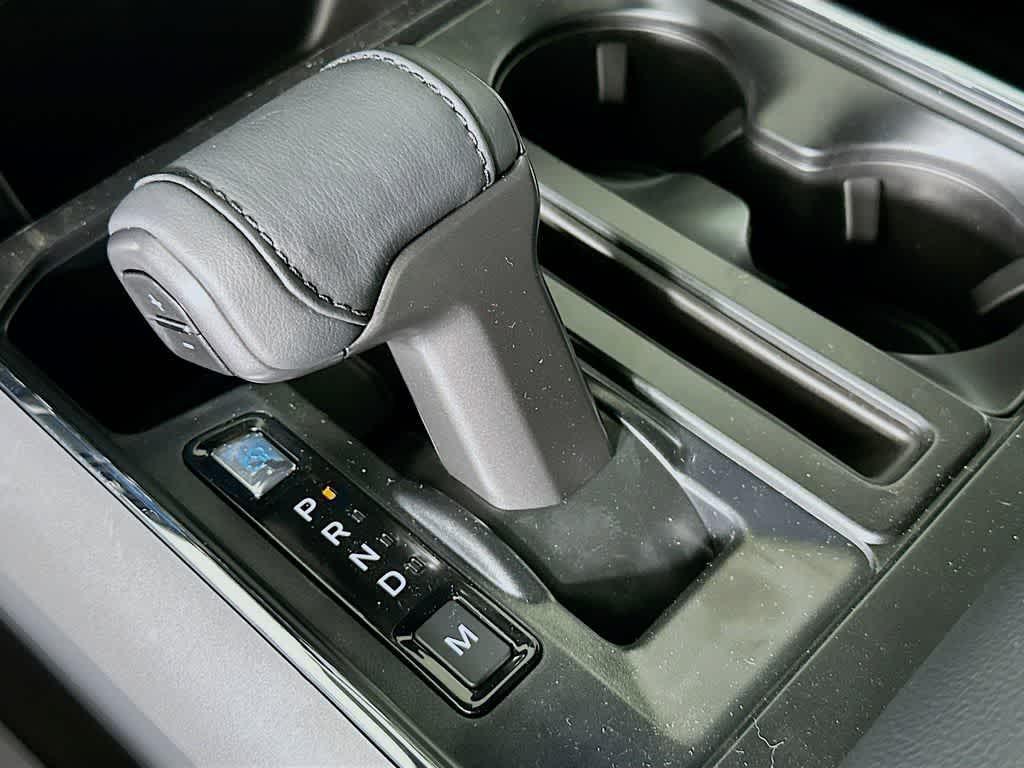 new 2025 Ford F-150 car, priced at $46,811